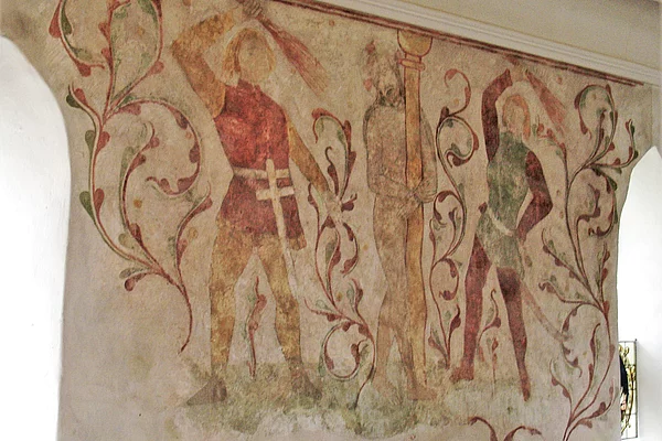 Foto einer Wandmalerei aus vorreformatorischer Zeit innen an der Nordwand.
